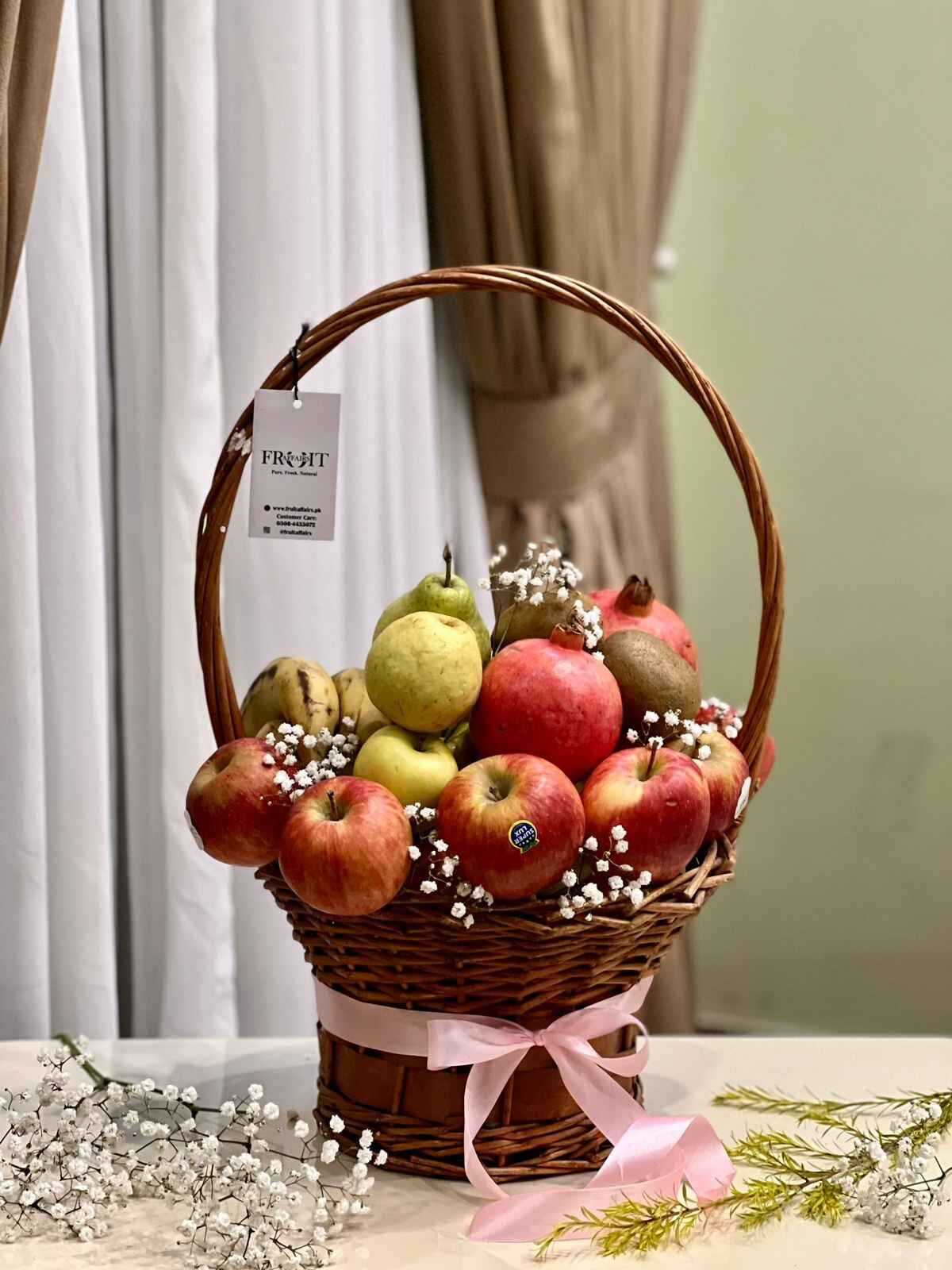 Deluxe Mixed Fruit Round Basket