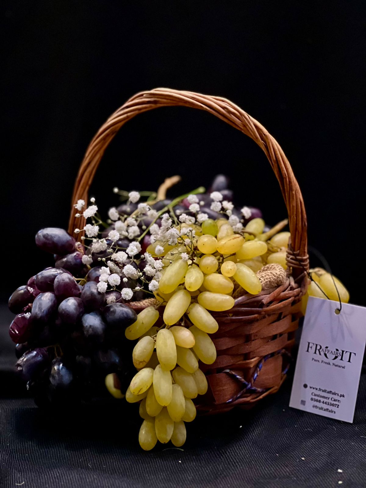 Premium Black & Sundar Khani Grapes Basket
