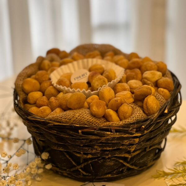 Premium Dried Apricot (Khurbani) Basket