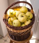 Premium Fresh Apple Basket – 1 KG