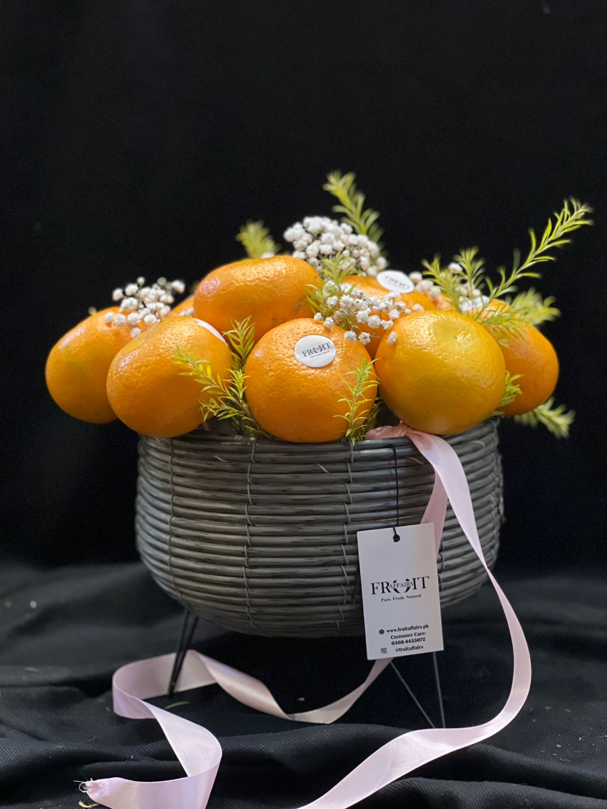 Royal Juicy Orange Basket – 24 Oranges